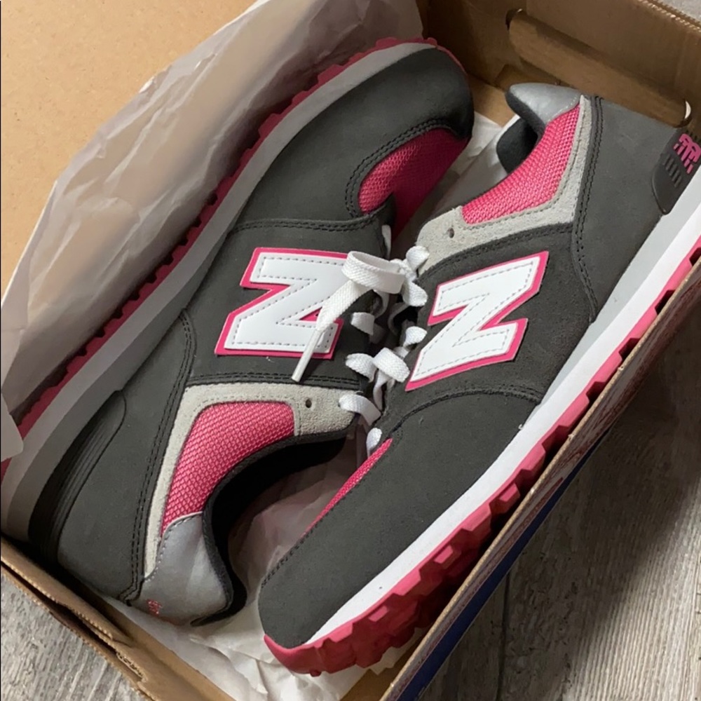 New Balance classics - Picture 2 of 5